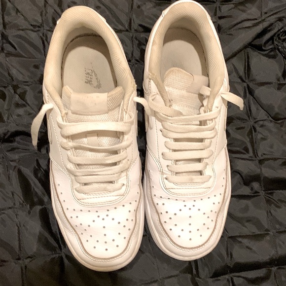 Air Force one all white size-9.5 - Picture 1 of 4